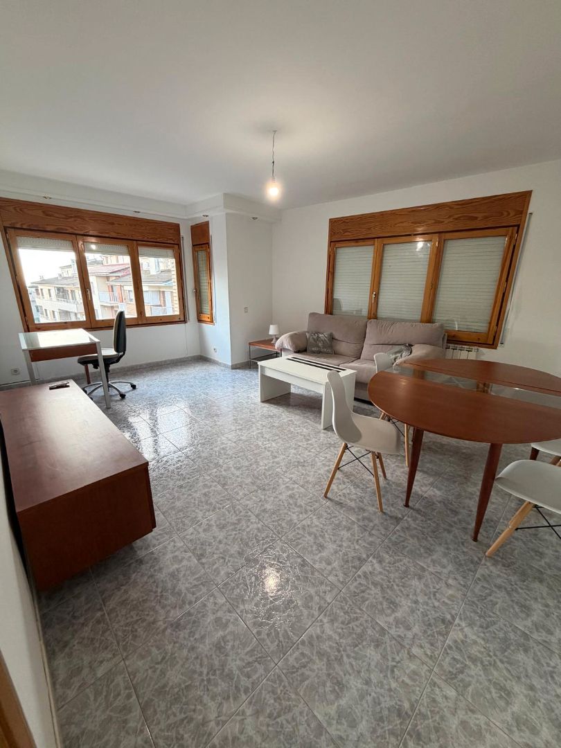 Flat to rent in Carrer Sant Isidre, Avià