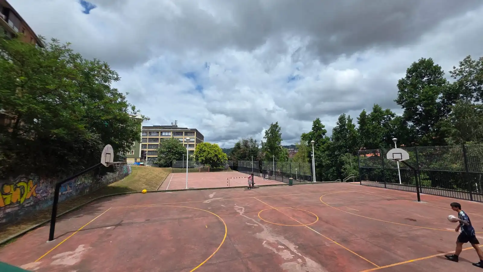 Parking de Piso en venta en Bilbao  con Calefacción