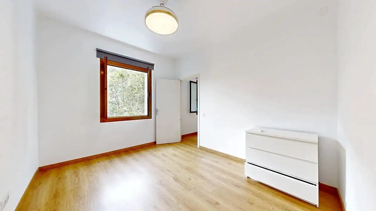 Dormitori de Pis en venda en Barcelona amb Parquet