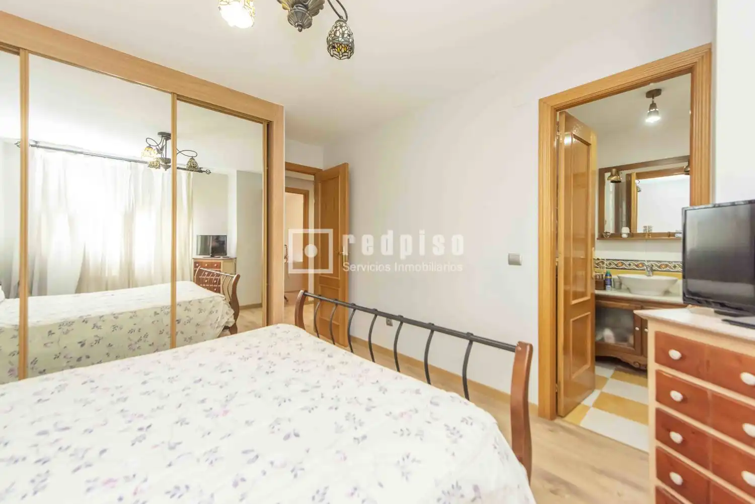 Habitación de Ático en venta en Valdemoro con Calefacción, Jardín privado y Terraza