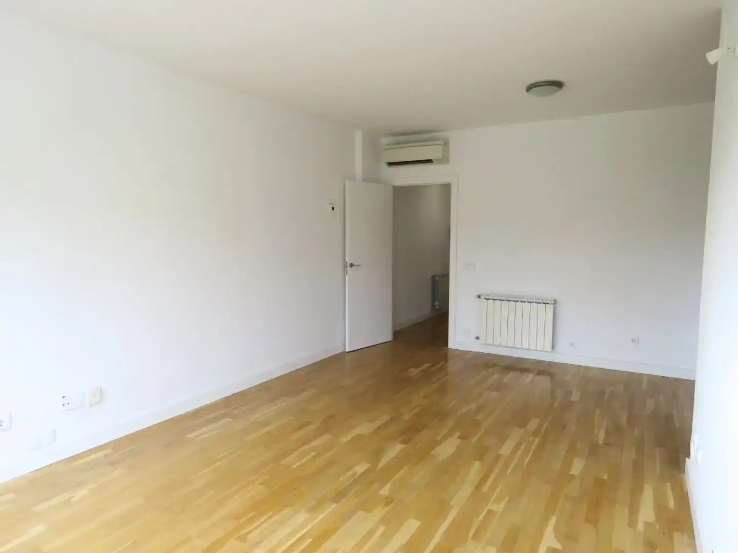 Habitación de Piso en venta en  Madrid Capital con Aire acondicionado