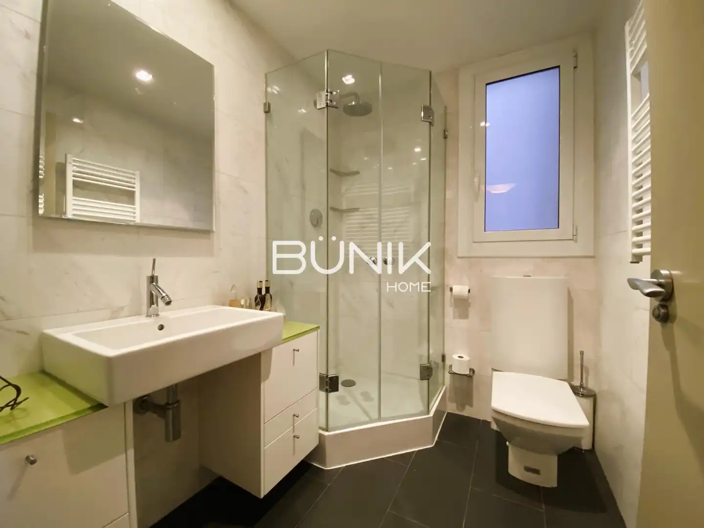Bathroom of Flat for rent in Eixample