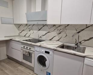 Kitchen of Flat to rent in Sevilla la Nueva  with Air Conditioner, Heating and Furnished