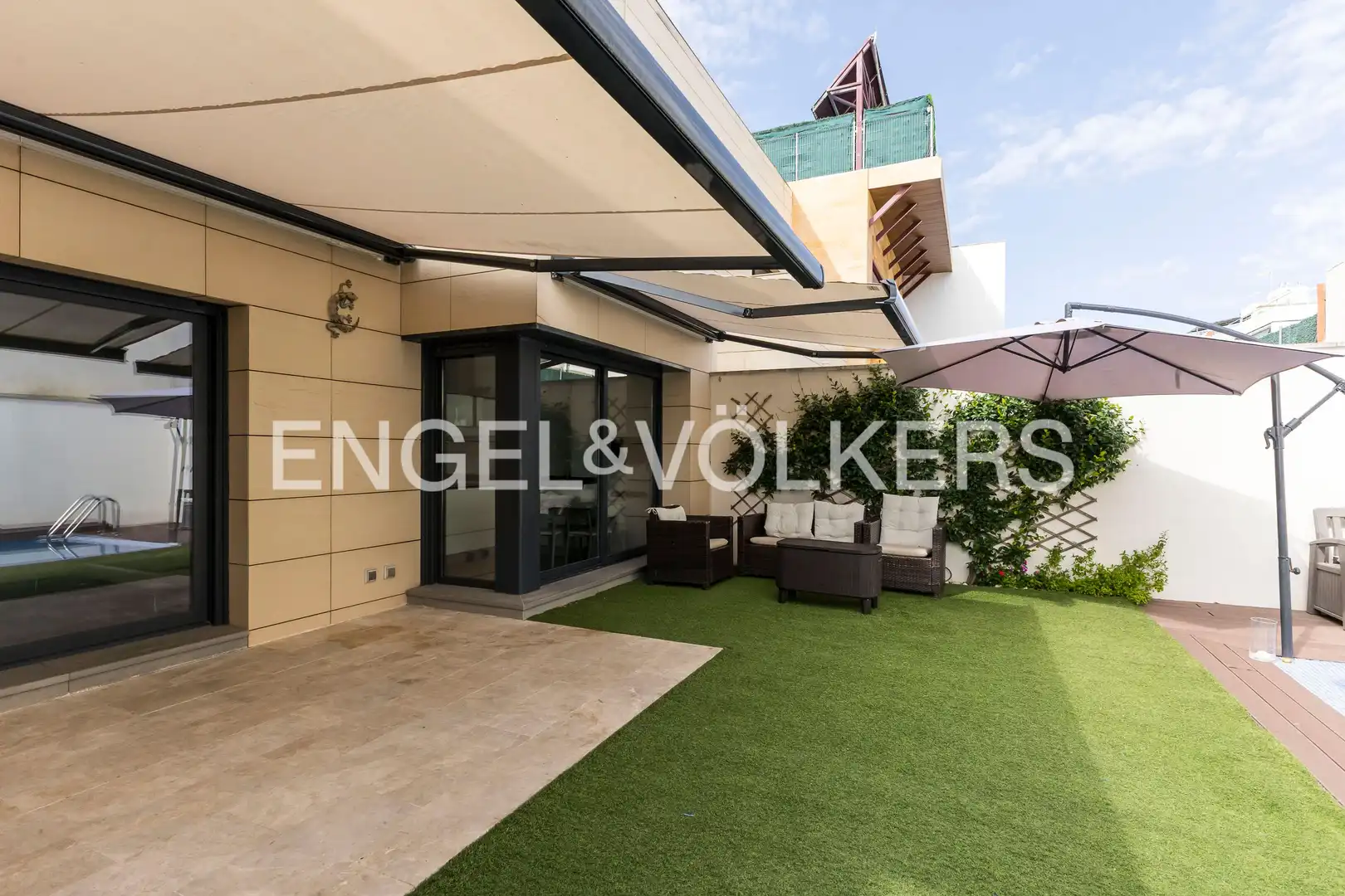 Terrace of Detached homes for rent in Madrid  with Air Conditioner, Heating and Private garden