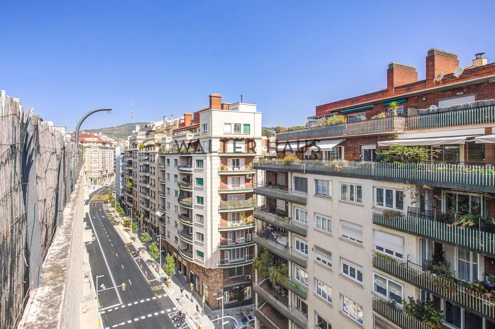 Exterior view of Attic for sale in Barcelona  with Air Conditioner, Terrace and Balcony