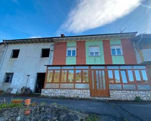 Casa adosada en venda a N/A, Bimenes