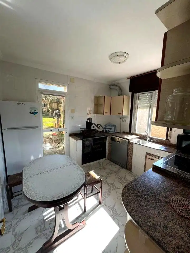 Cocina de Casa o chalet de alquiler en Nigrán con Jardín privado