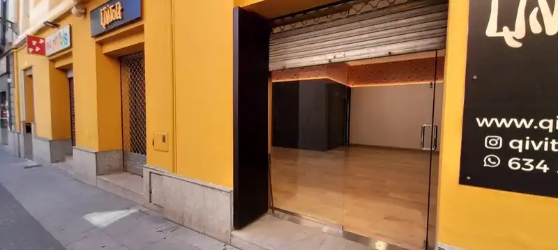 Local commercial à louer à DOLORS