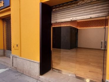 Locale commerciale in affitto a DOLORS