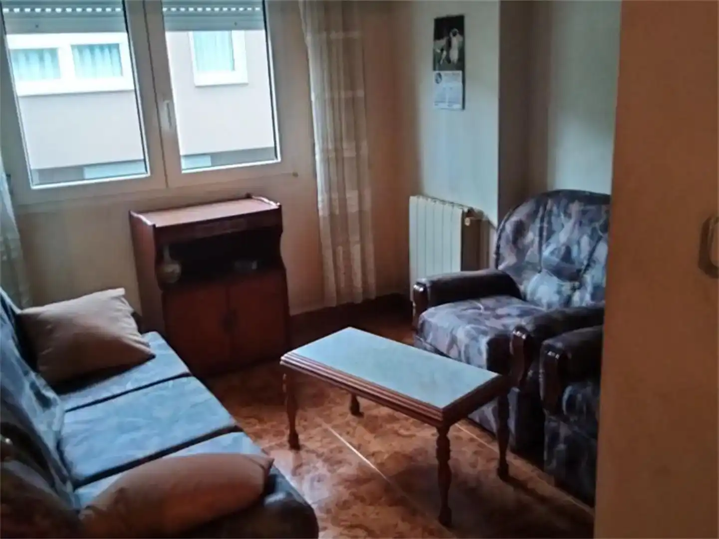 Sala de estar de Casa adosada en venta en Cerceda con Parquet y Amueblado