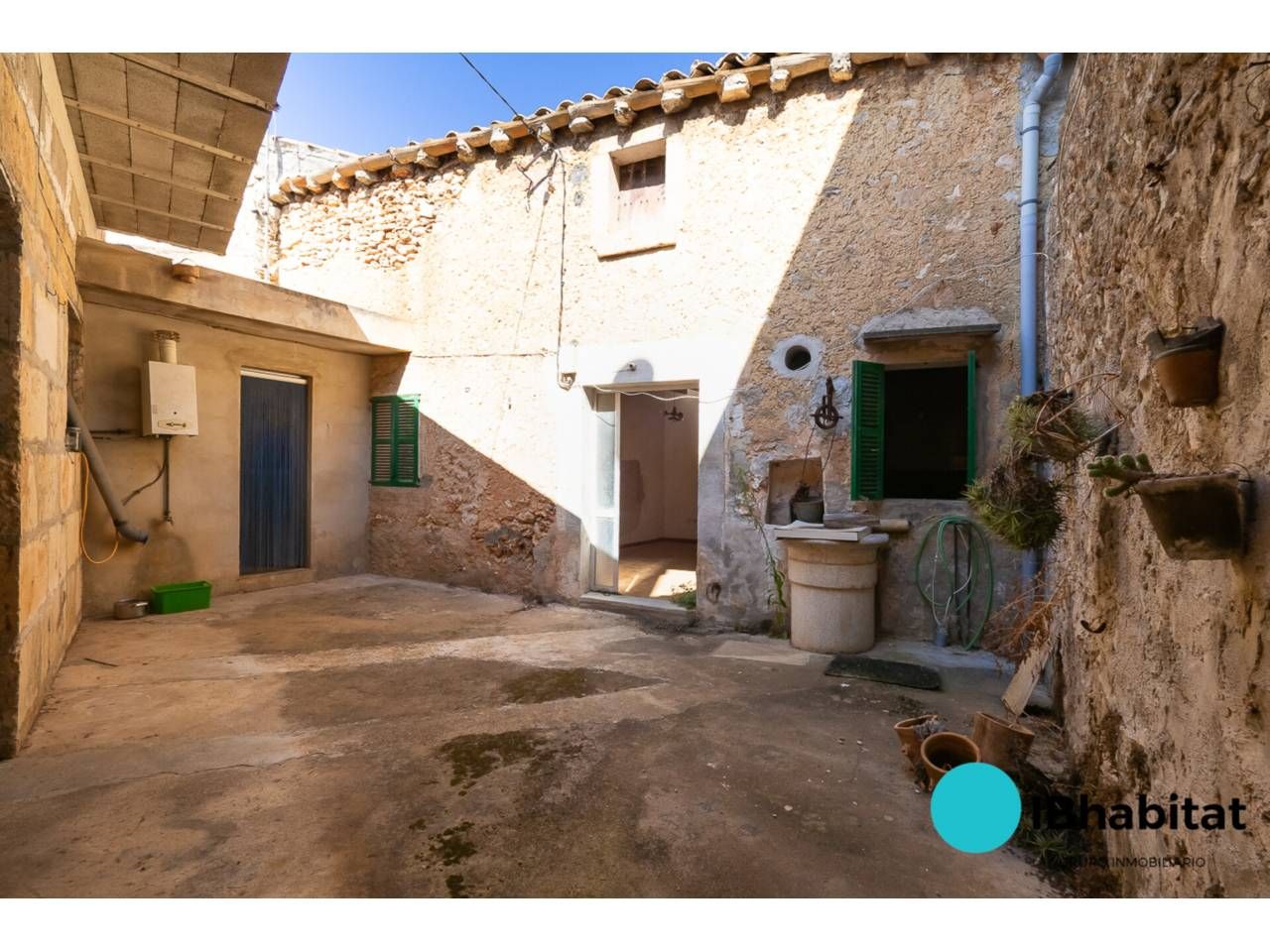 Exterior view of House or chalet for sale in Llubí