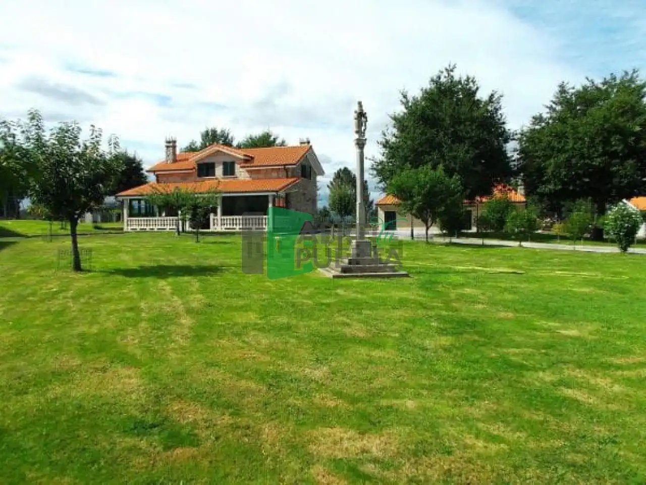 Xalet amb jardí en venda a o carballiño