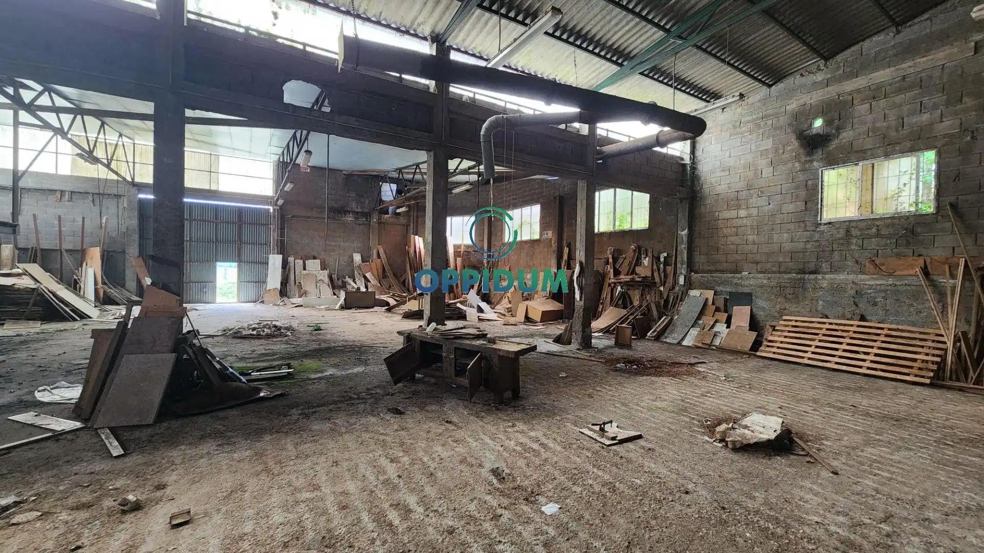 Industrial buildings for sale in Touro