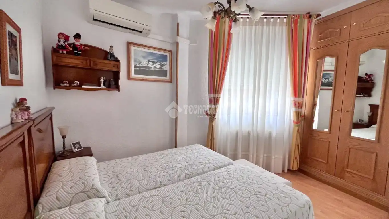 Bedroom of Flat for sale in Madrid  with Heating and Terrace
