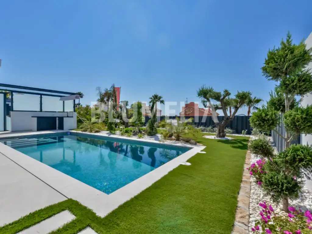 Casa amb terrassa en venda a Golf Bahía, imagen 58