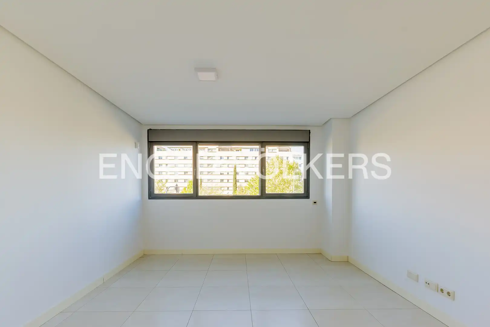 Piso en venta en Madrid con Aire acondicionado, Calefacción y Piscina