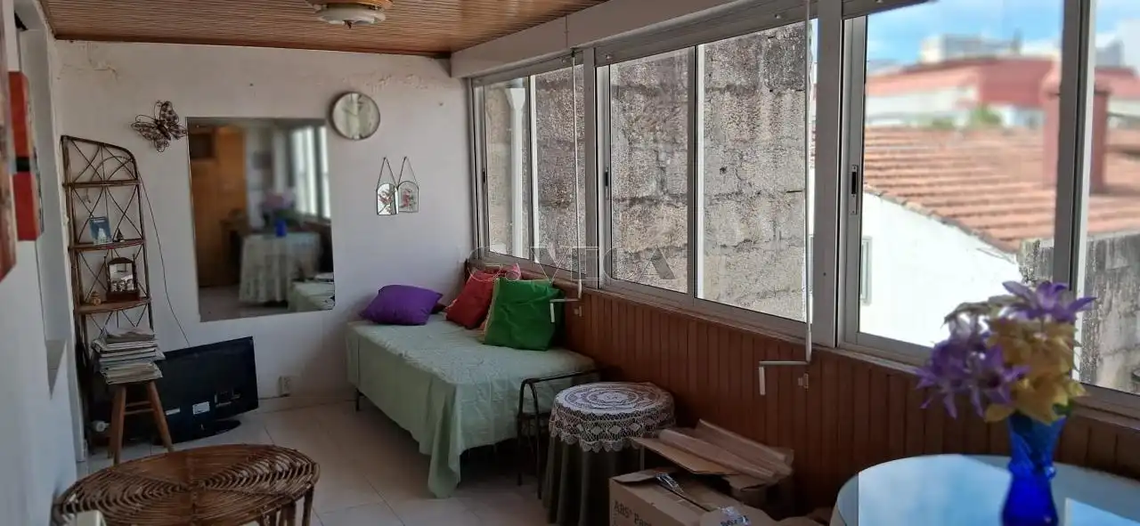 Sala de estar de Piso en venta en Vigo  con Calefacción y Parquet