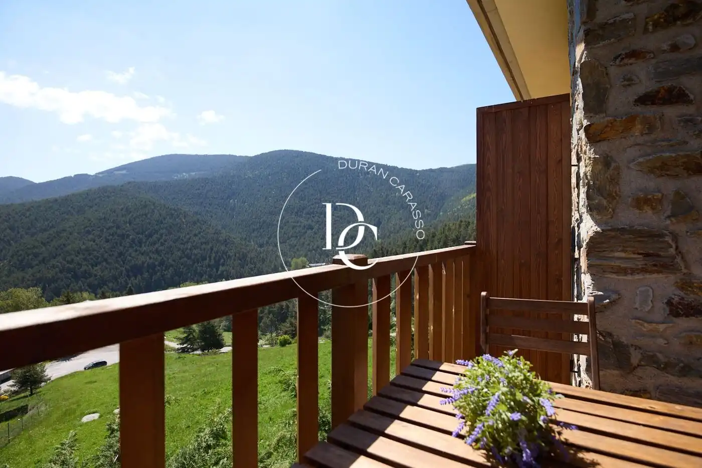 Terrasse von Haus oder Chalet zum Verkauf in Alp mit Privatgarten, Terrasse und Abstellraum