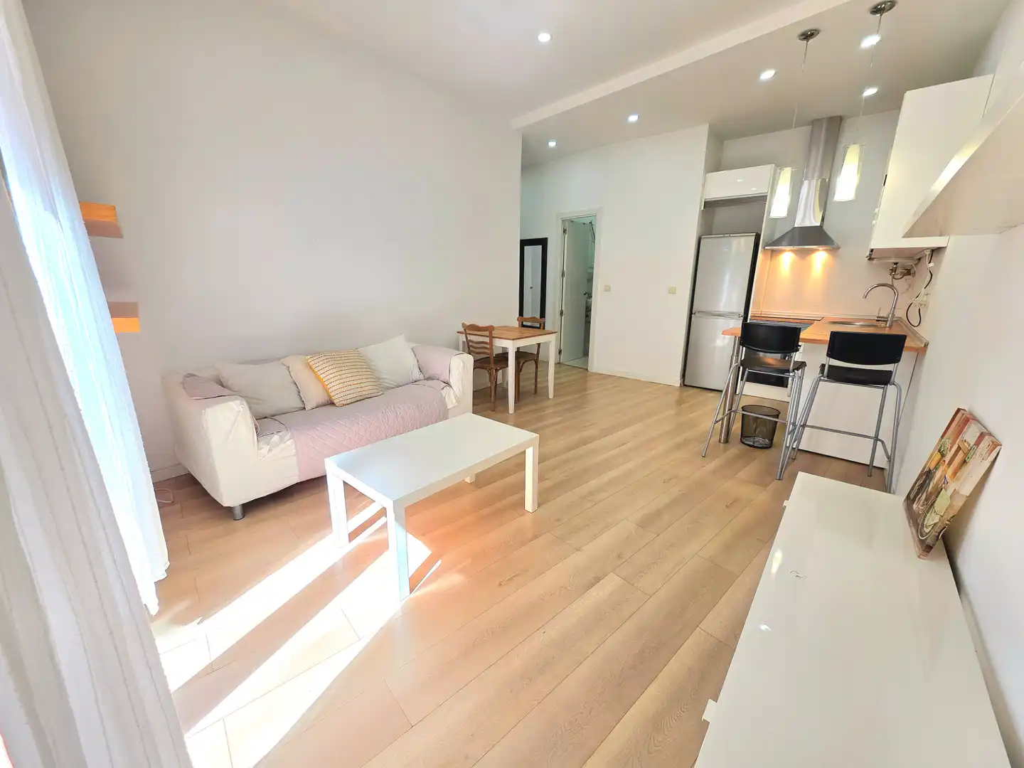 Sala d'estar de Pis en venda en Madrid amb Aire condicionat, Calefacció i Parquet