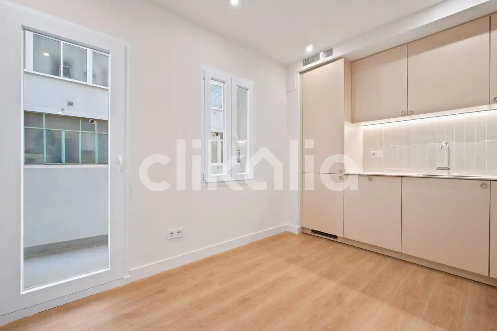 Flat with lift for sale in Ciudad Lineal, imagen 9