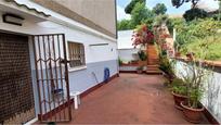 Exterior view of Flat for sale in Santa Coloma de Gramenet  with Heating and Terrace