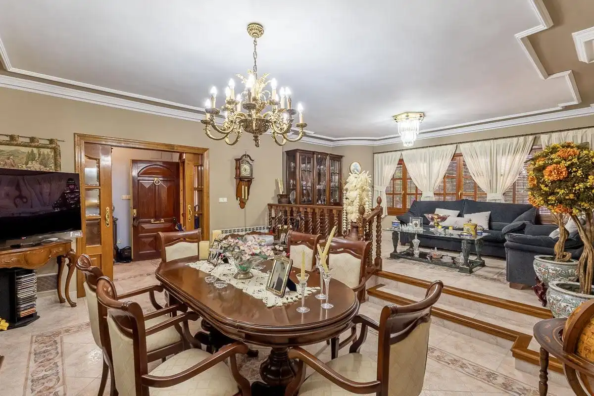 Casa con piscina en venta en Calle ZACATIN, imagen 5
