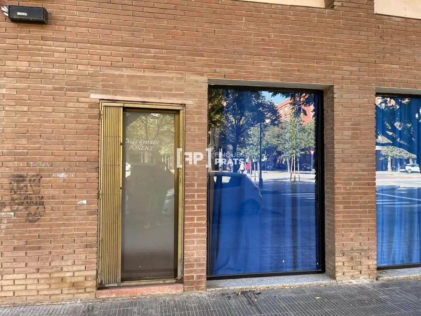Vista exterior de Oficina de alquiler en Lleida