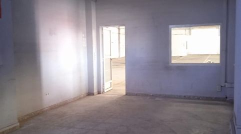 Foto 5 von Fabrikhallen zur Miete in Centro Ciudad, Paterna