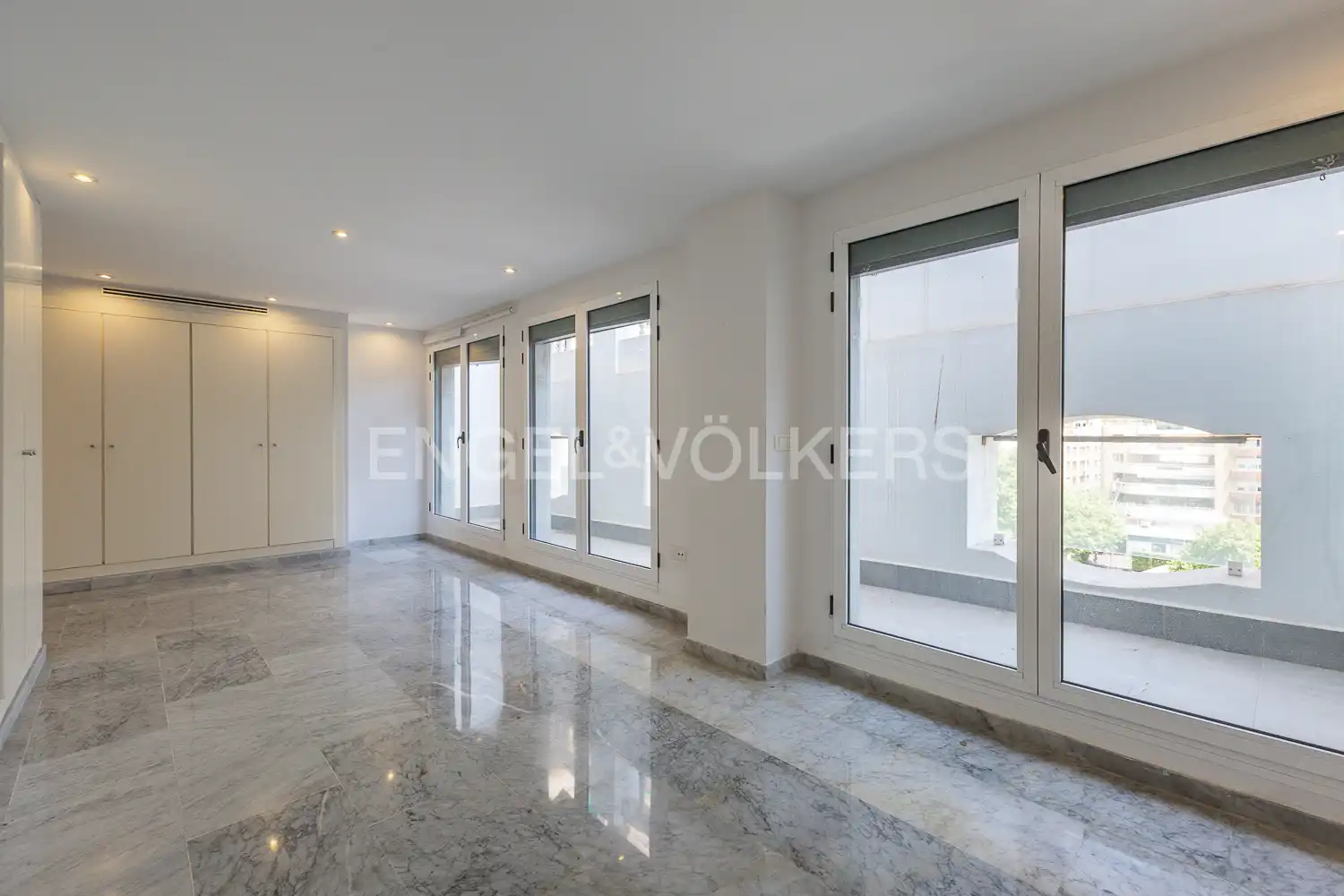 Piso en venta en Valencia con Aire acondicionado, Calefacción y Terraza