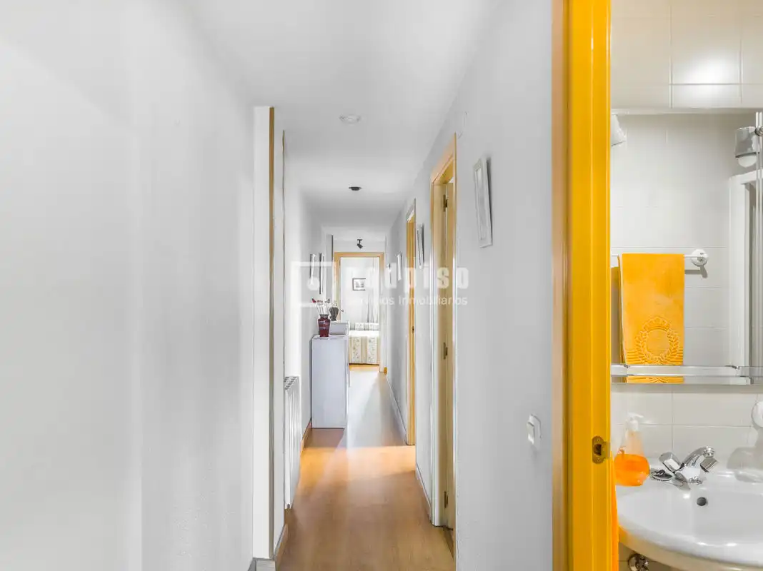Flat for sale in Madrid  with Air Conditioner and Heating