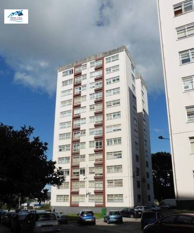 Piso en Venta en  de la Armada Española en Caranza