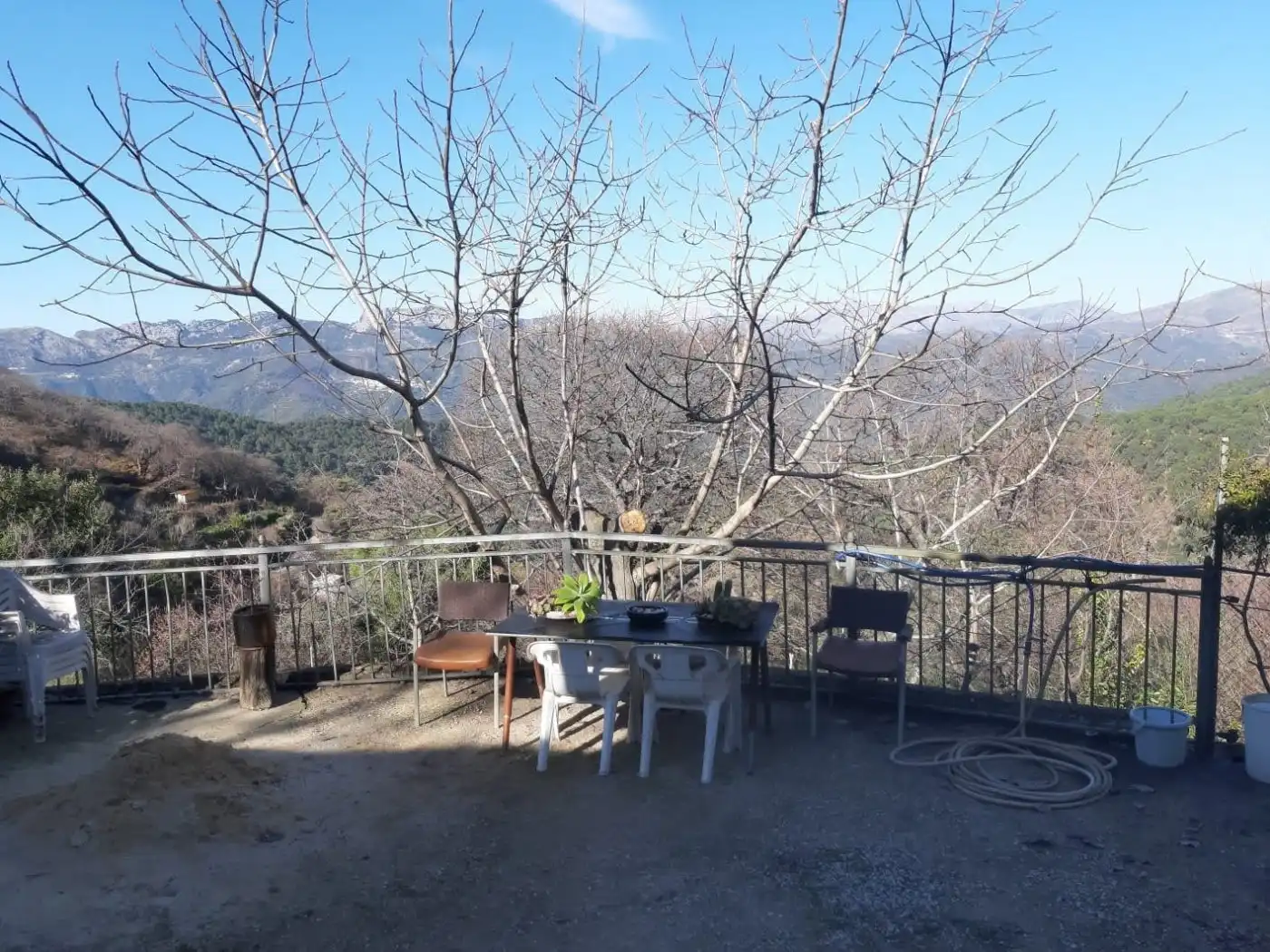 Country homes for sale in Jubrique