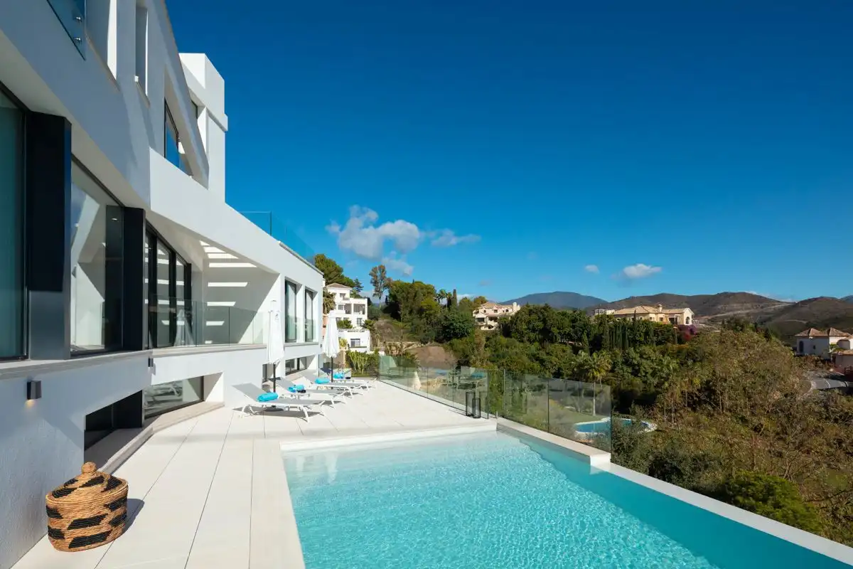Piscina de Casa o xalet en venda en Benahavís amb Aire condicionat, Terrassa i Piscina