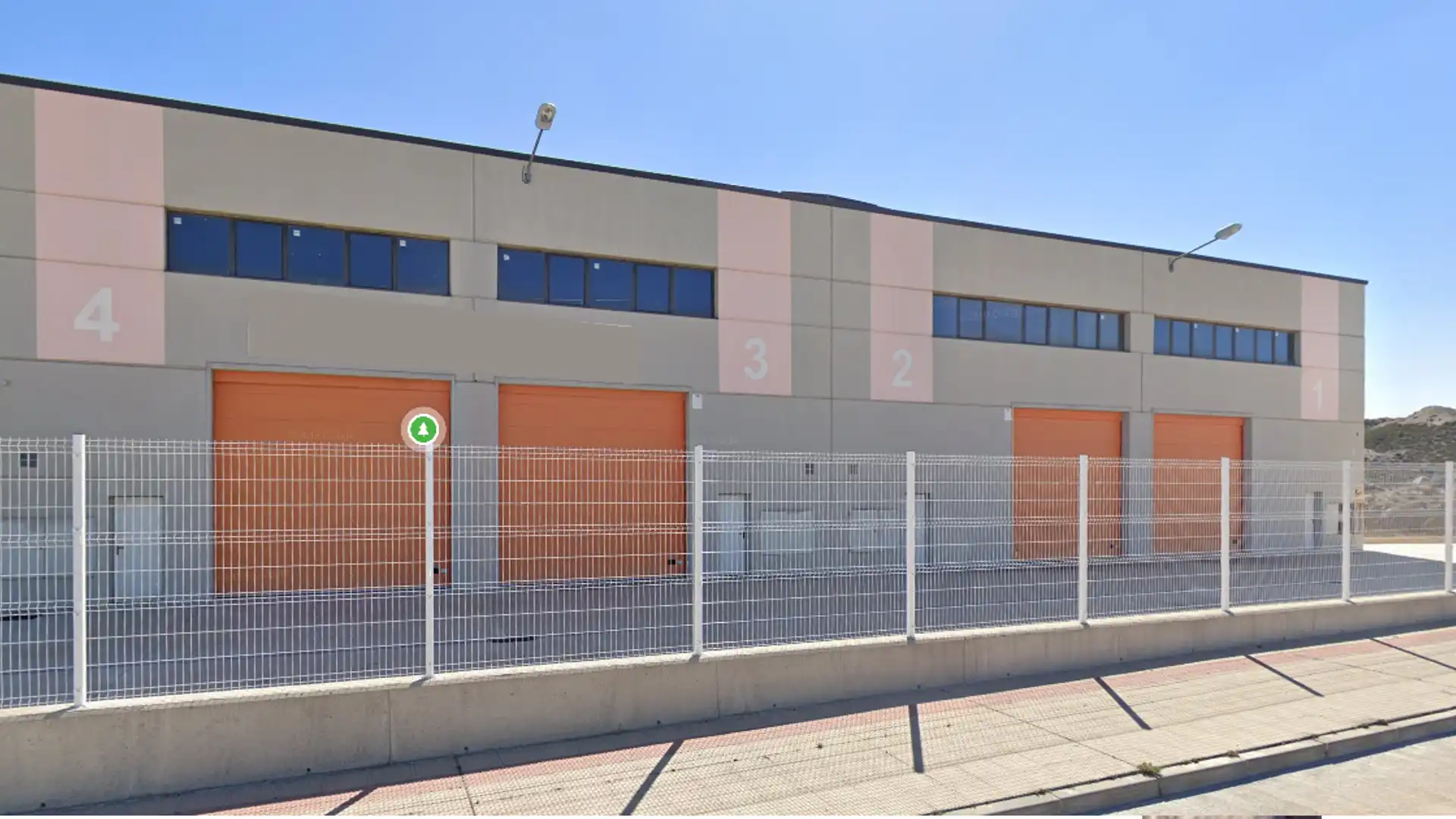 Vista exterior de Nave industrial de alquiler en  Zaragoza Capital con Alarma