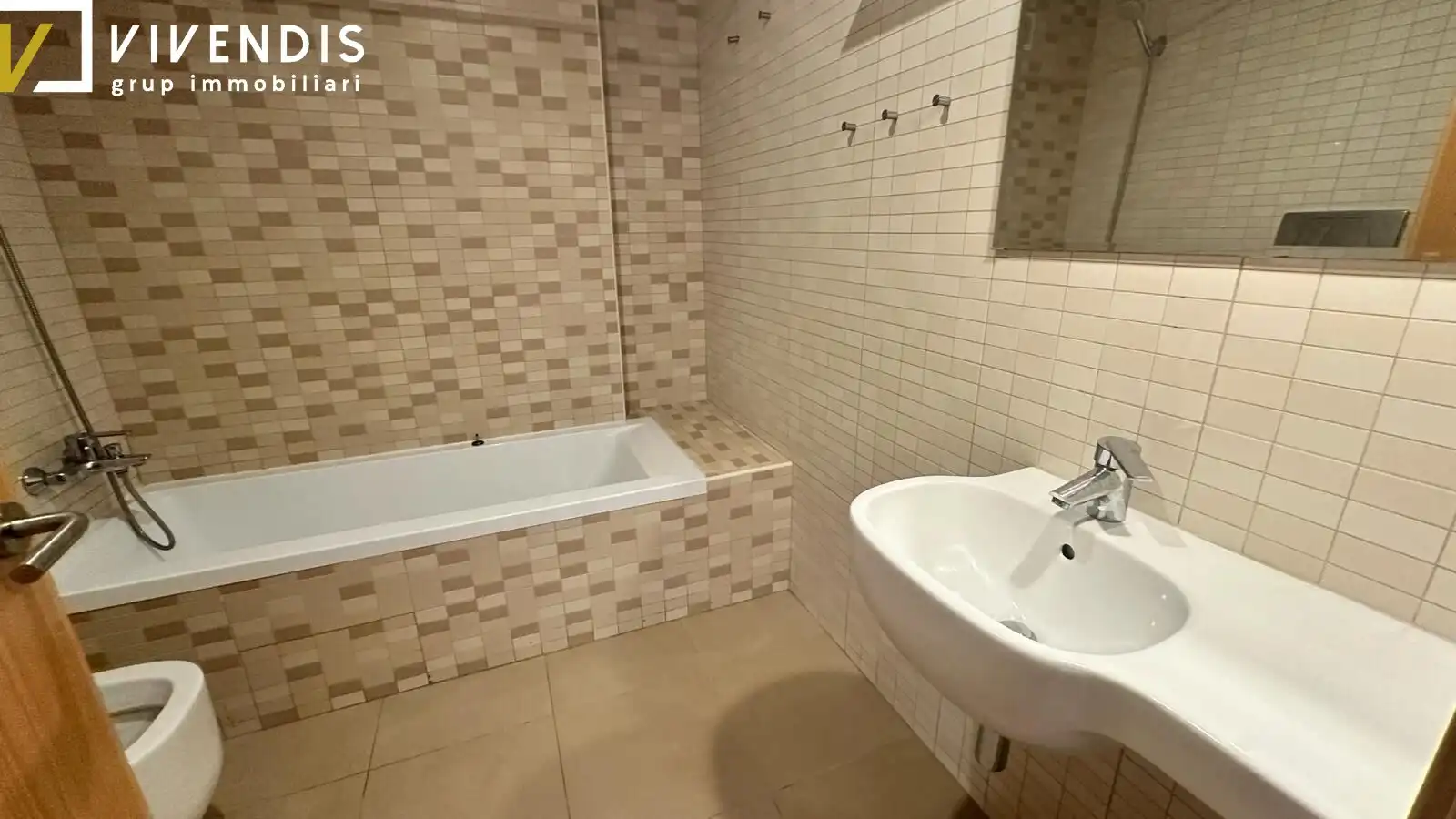 Flat for rent in SANT MARTI, Centre Històric