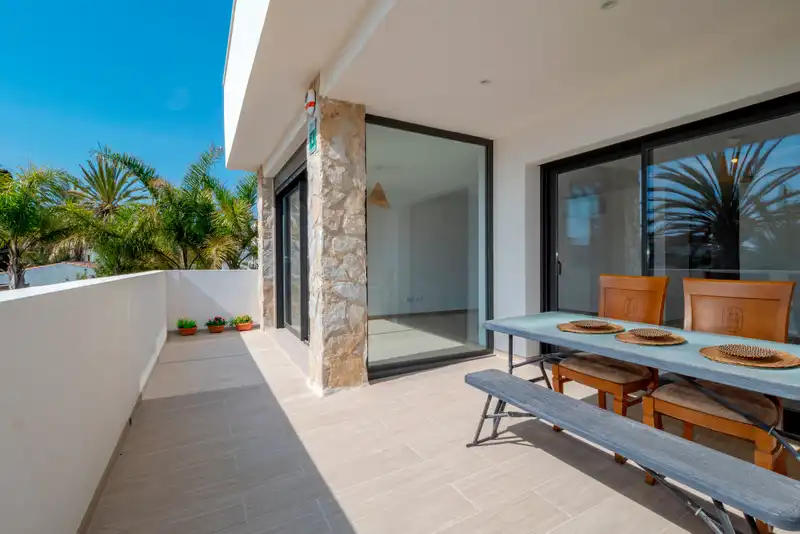 Terrace of Attic for sale in Empuriabrava  with Air Conditioner, Heating and Private garden