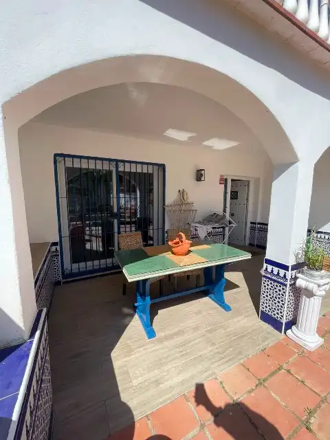 Terrassa de Casa o xalet en venda en Vélez-Málaga amb Aire condicionat, Calefacció i Jardí privat