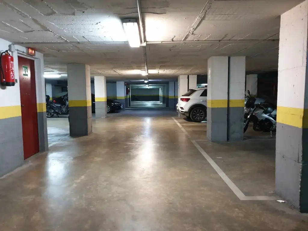Parking de Garaje en venta en Girona