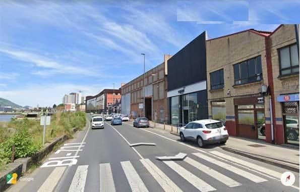 Vista exterior de Nau industrial en venda en Erandio