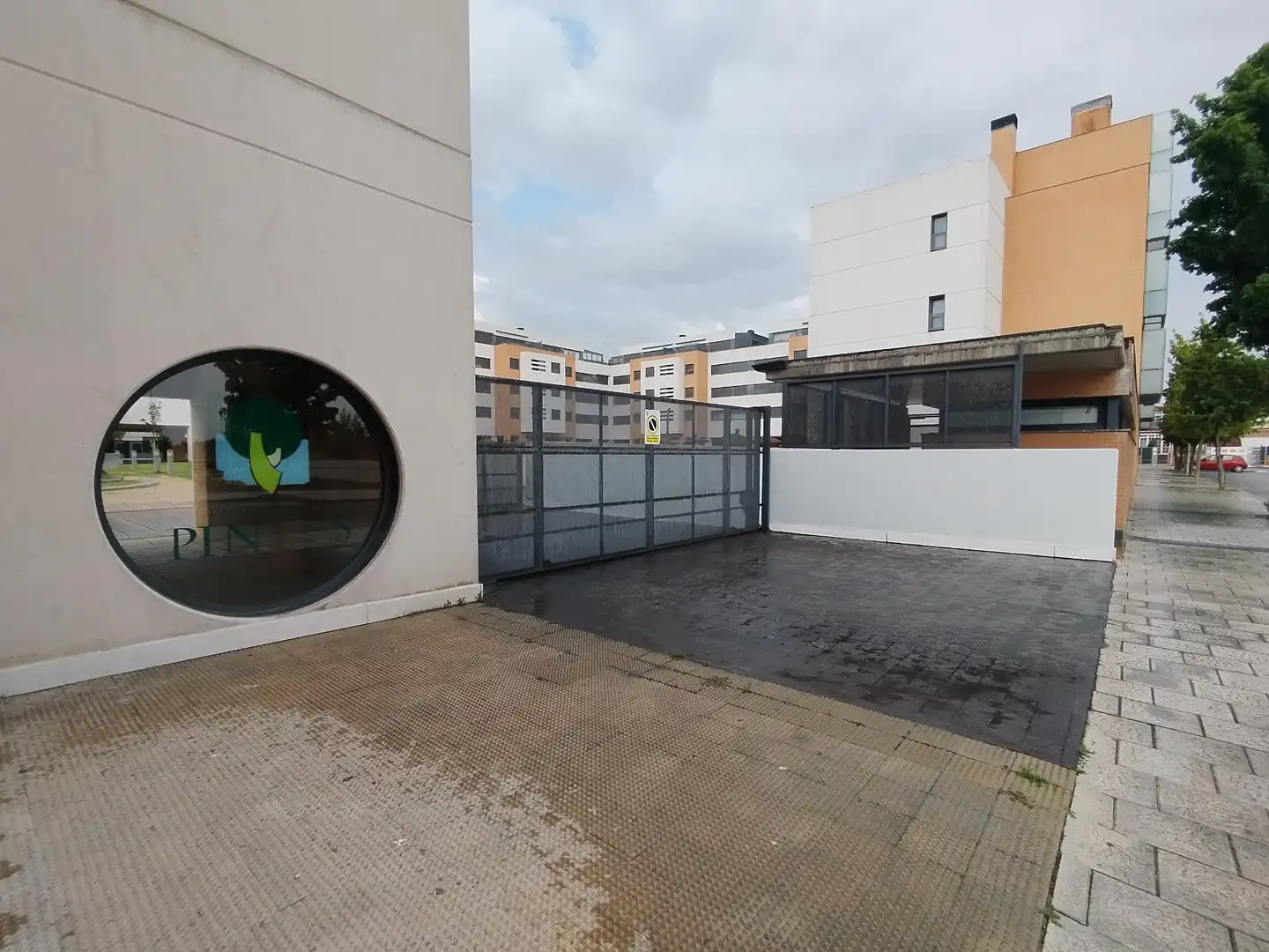 Vista exterior de Garatge en venda en Valladolid