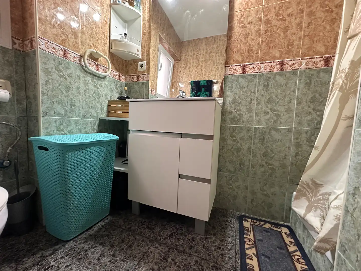 Badezimmer von Wohnung zum Verkauf in Tarragona mit Klimaanlage, Heizung und Möbliert