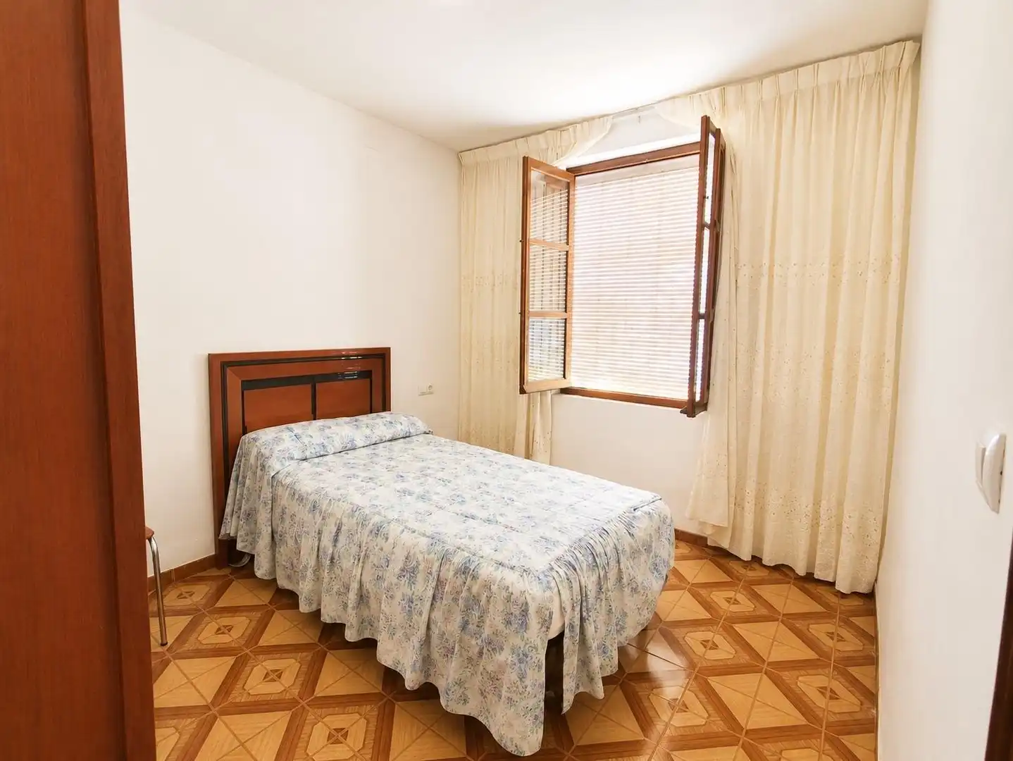 Dormitori de Casa o xalet en venda en Cartagena amb Aire condicionat i Terrassa