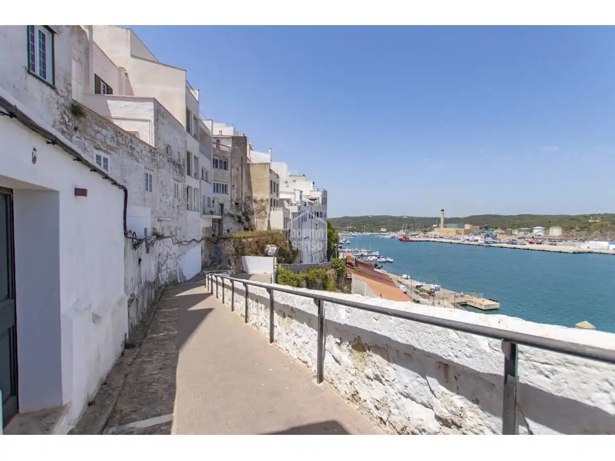 Vista exterior de Casa o xalet en venda en Maó - Mahón amb Calefacció, Terrassa i Moblat