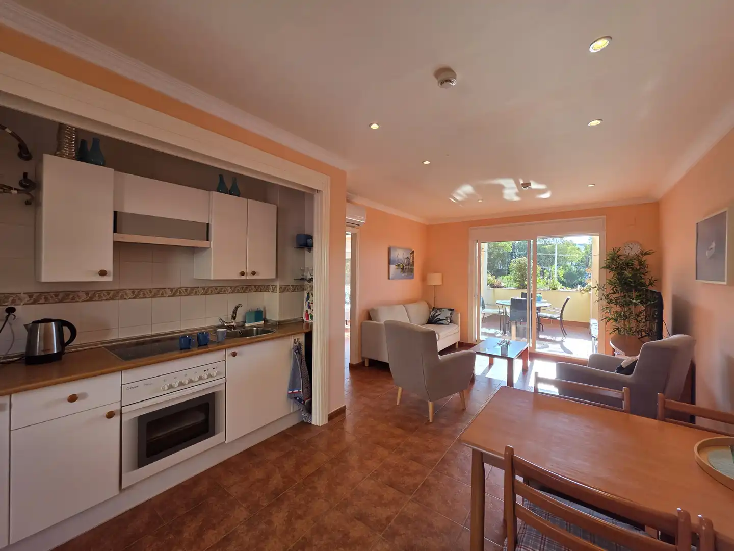 Küche von Wohnungen zum Verkauf in La Línea de la Concepción mit Klimaanlage, Terrasse und Schwimmbad