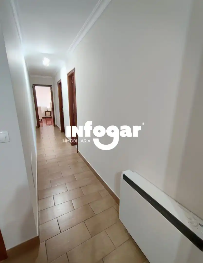 Ático de alquiler en O Rosal   con Calefacción, Parquet y Terraza