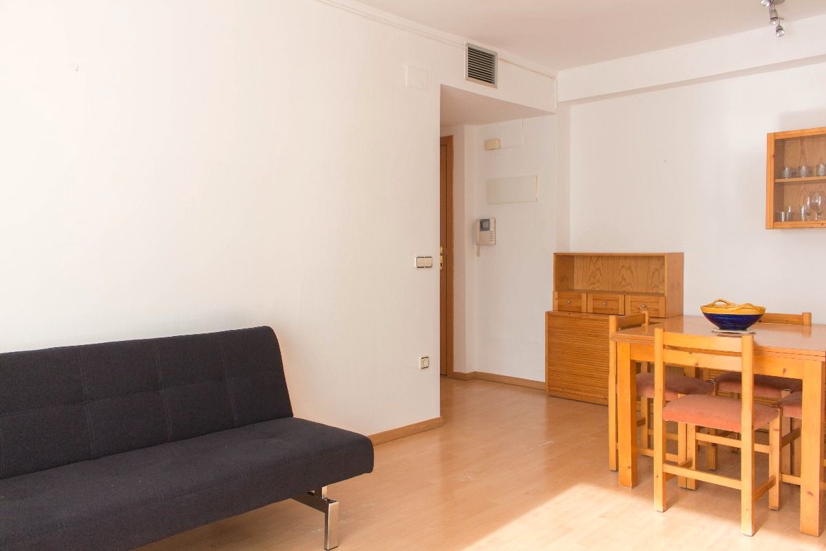 Living room of Flat for sale in Sant Pere Pescador  with Air Conditioner, Heating and Parquet flooring