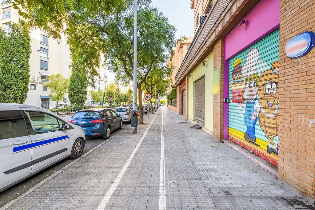 Vista exterior de Local en venta en Castellón de la Plana / Castelló de la Plana