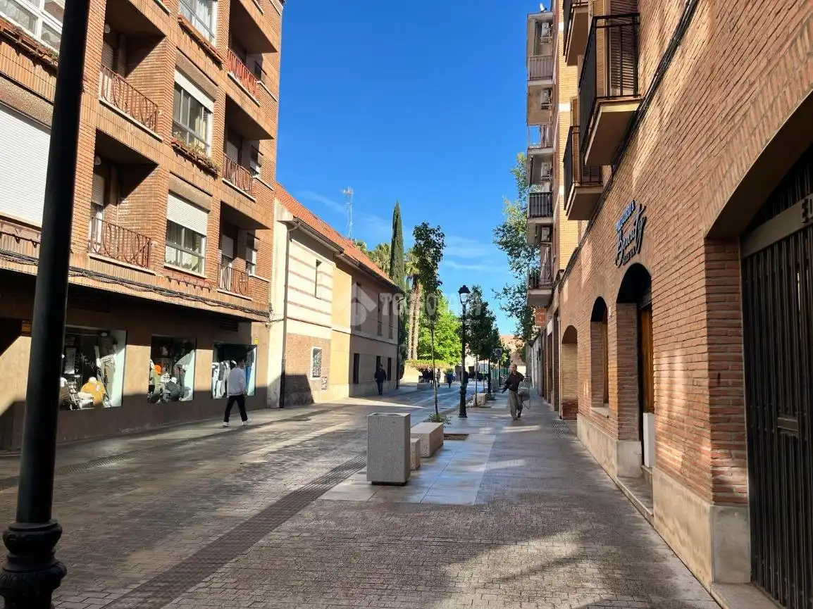 Vista exterior de Piso en venta en Alcalá de Henares con Aire acondicionado, Calefacción y Terraza