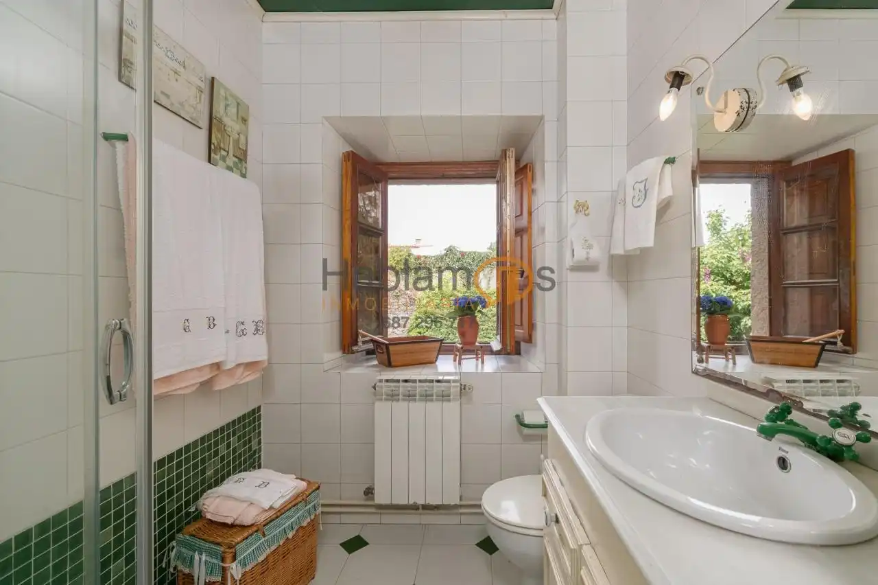 Casa amb terrassa en venda a O Carril, imagen 9