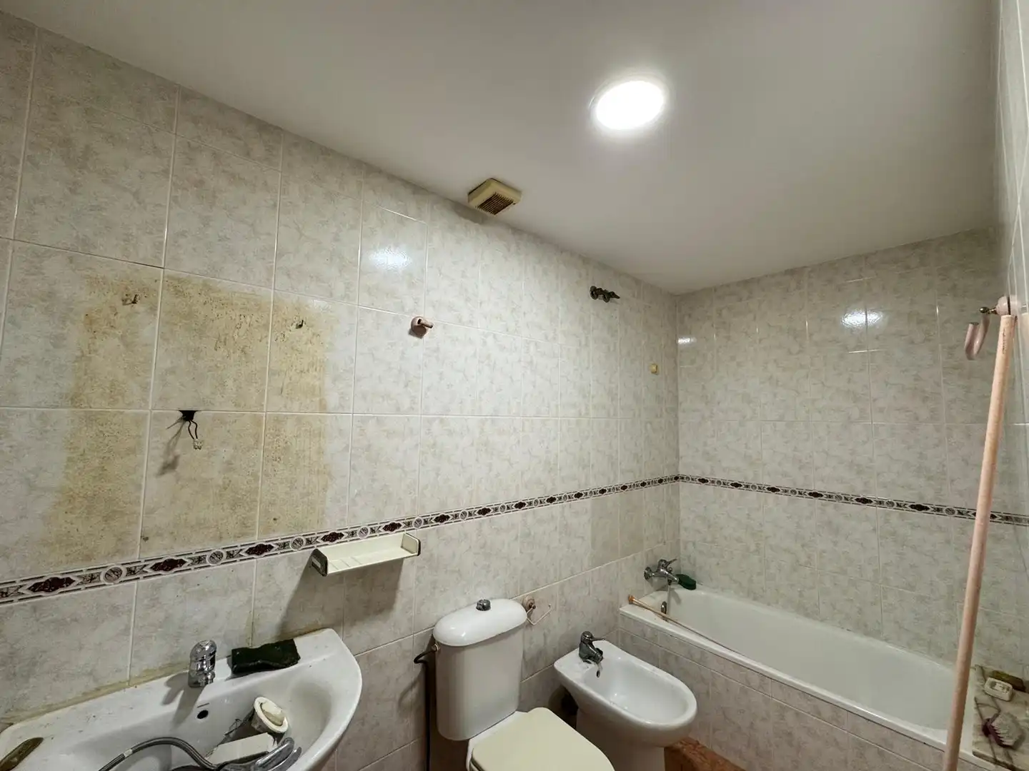 Bathroom of Flat for rent in Albalat dels Sorells  with Balcony